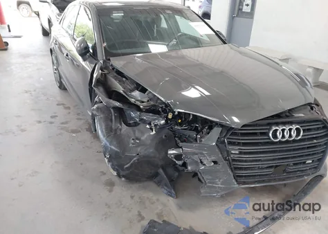 2019 Audi A3 40 Premium/40 Titanium Premium из США, поврежденный, VIN WAUAUGFF9KA085976